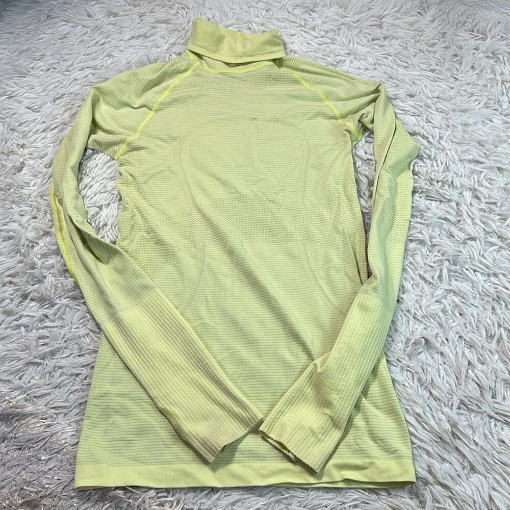 Lululemon Run: Swiftly Turtleneck Clarity Yellow